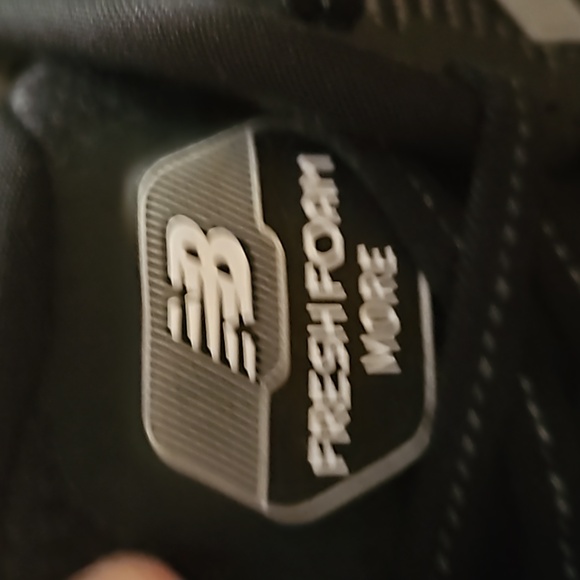Men's New Balance fresh to sneakers - Picture 7 of 8